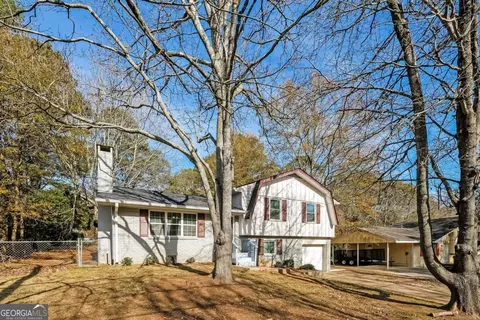 942 Majesty Ln, Morrow, GA 30260
