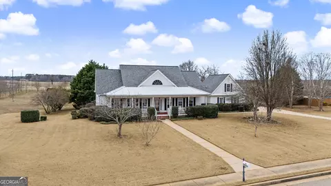 28 Rockhouse Rdg, Senoia, GA 30276