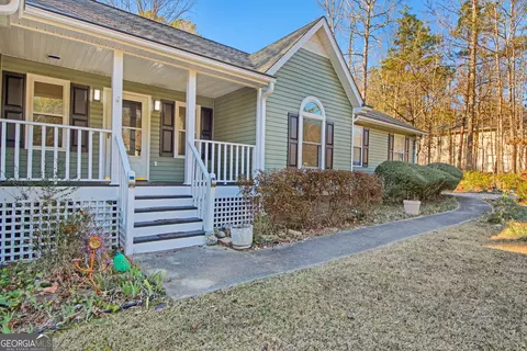 Exterior - 357 Falling Timber Ct, Stockbridge, GA 30281 photo 6 of 8