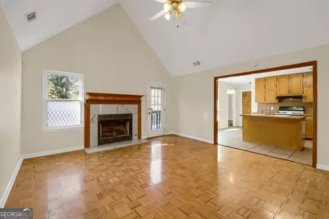 Living - 357 Falling Timber Ct, Stockbridge, GA 30281 photo 2 of 3