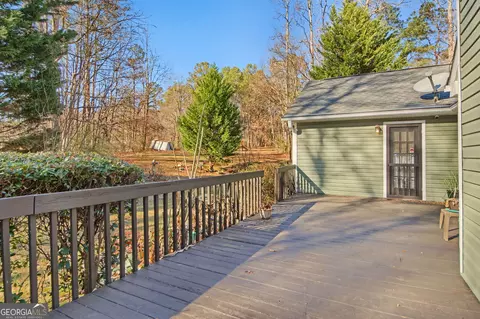 Exterior - 357 Falling Timber Ct, Stockbridge, GA 30281 photo 4 of 8