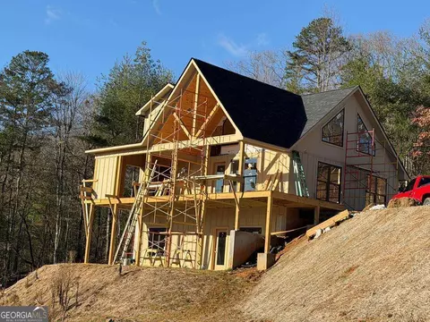 20 Twin Springs Rd # B, Mineral Bluff, GA 30559