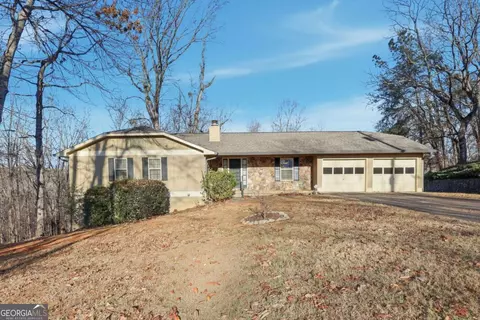 2224 Colonial Dr, Gainesville, GA 30501