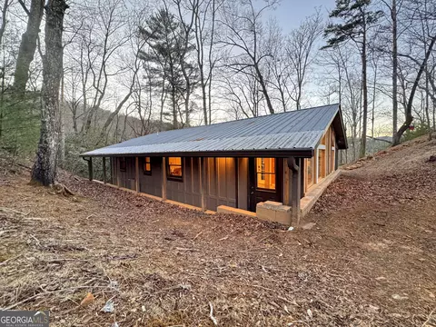 185 Pope Dickson Ln, Clarkesville, GA 30523