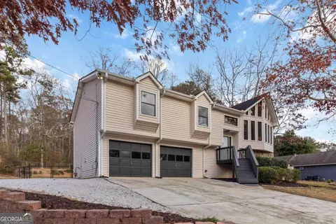 65 Hinton Ct, Dacula, GA 30019