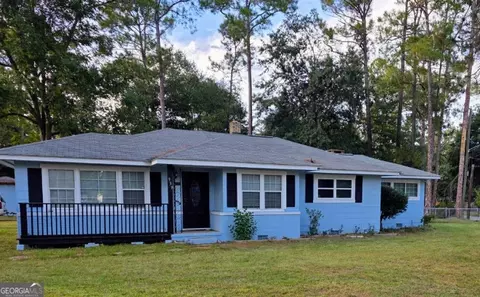 939 Crawford Dr, Albany, GA 31705