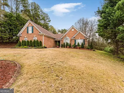 402 Arbor Cir SW, Monroe, GA 30656
