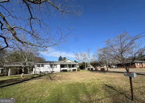 204 12th Ave, Eastman, GA 31023