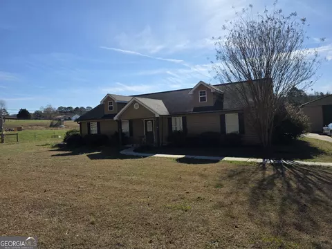 Exterior - 340 Wray Rd, Buchanan, GA 30113 photo 8 of 10