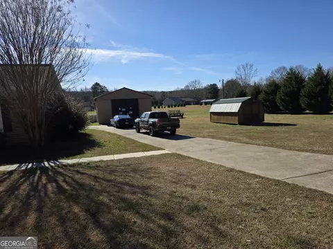 Exterior - 340 Wray Rd, Buchanan, GA 30113 photo 6 of 10