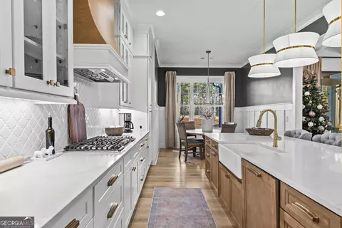 Kitchen - 1085 Locklin Rd, Monroe, GA 30655 photo 3 of 7