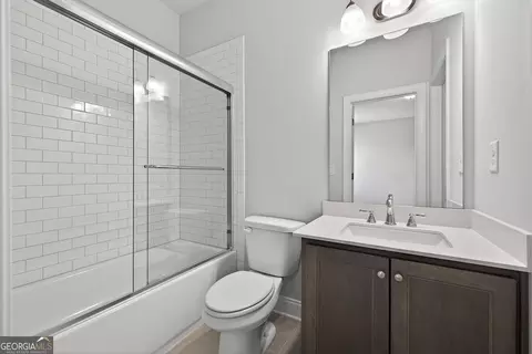Bath - 1101 Bartlett Trce, Suwanee, GA 30024 photo 7 of 7
