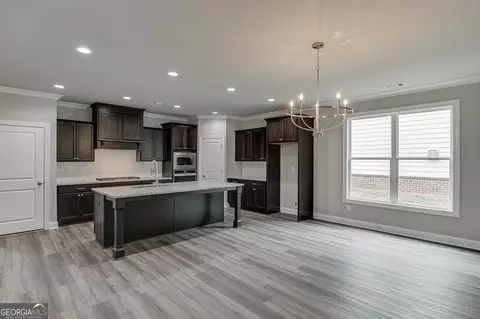 Kitchen - 1101 Bartlett Trce, Suwanee, GA 30024 photo 5 of 6