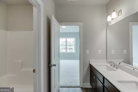 Entry Way - 1101 Bartlett Trce, Suwanee, GA 30024 photo 3 of 4