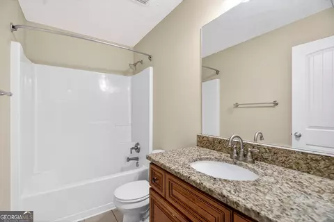 Bath - 140 Cedar Ridge Dr, Lagrange, GA 30241 photo 2 of 2