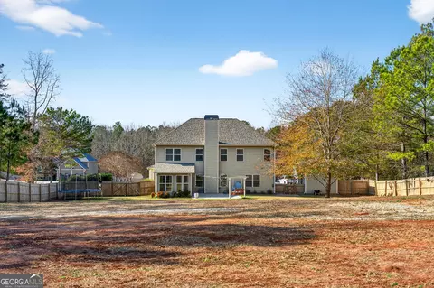 Exterior - 140 Cedar Ridge Dr, Lagrange, GA 30241 photo 7 of 9