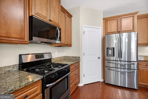 Kitchen - 140 Cedar Ridge Dr, Lagrange, GA 30241 photo 3 of 3