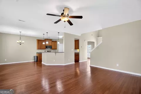Living - 140 Cedar Ridge Dr, Lagrange, GA 30241 photo 2 of 6