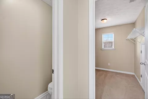 Entry Way - 140 Cedar Ridge Dr, Lagrange, GA 30241 photo 4 of 4