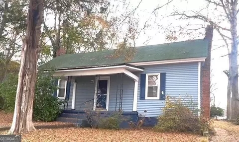 Exterior - 100 Fannin St, Lagrange, GA 30241 photo 1 of 2