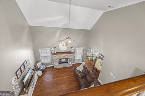 Entry Way - 17 Collier Mill Rd, Toccoa, GA 30577 photo 15 of 19