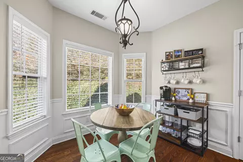 Dining - 17 Collier Mill Rd, Toccoa, GA 30577 photo 5 of 6