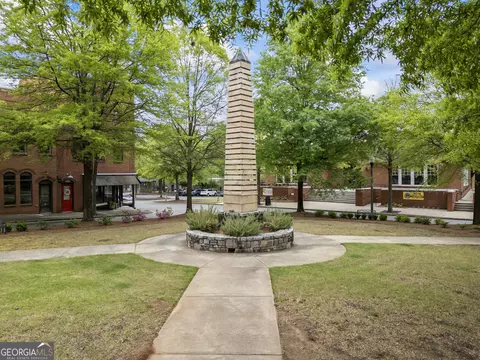 Exterior - 4121 N Swann St, Covington, GA 30014 photo 8 of 10