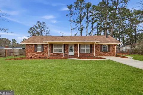 4 Forest Ave, Portal, GA 30450