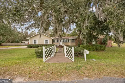 208 E Hall St, Saint Marys, GA 31558
