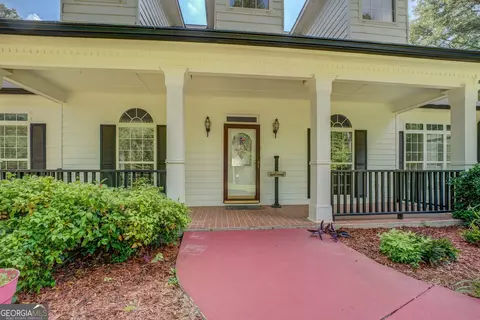 Exterior - 353 Crowell Rd N, Covington, GA 30014 photo 4 of 17