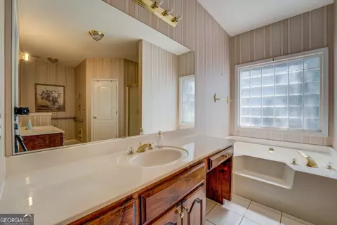 Bath - 353 Crowell Rd N, Covington, GA 30014 photo 2 of 10