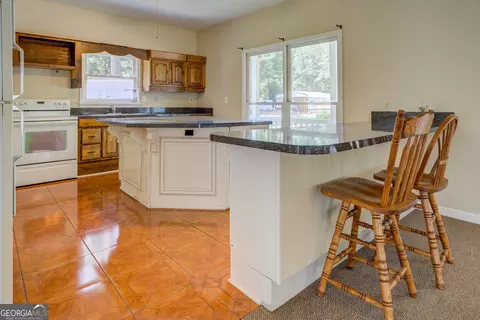 Kitchen - 353 Crowell Rd N, Covington, GA 30014 photo 8 of 9