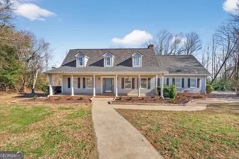 294 Hillcrest Hts, Cornelia, GA 30531