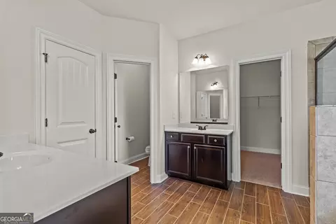 Entry Way - 3297 Alhambra Cir, Hampton, GA 30228 photo 3 of 8