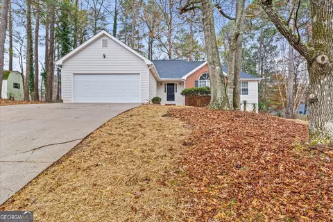 401 Streamview Ln, Stockbridge, GA 30281