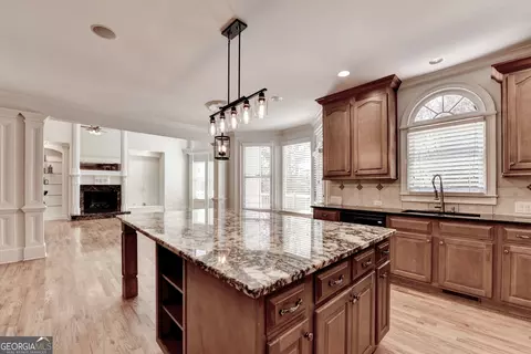 Kitchen - 1565 Briergate Dr, Duluth, GA 30097 photo 10 of 12