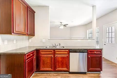 Kitchen - 1129 Watercourse Way, Hampton, GA 30228 photo 3 of 3