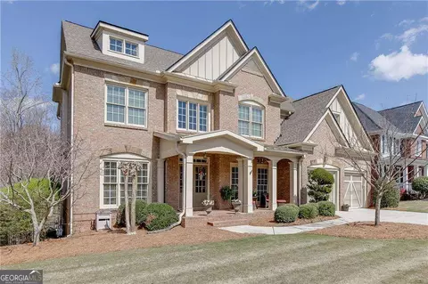 5712 Ashleigh Walk Dr, Suwanee, GA 30024