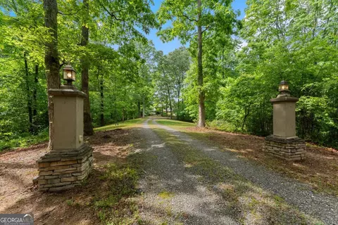 2904 Westwood Trl, Gainesville, GA 30506