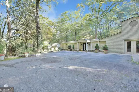 Exterior - 5656 Hamilton Rd, Pine Mountain, GA 31822 photo 2 of 24