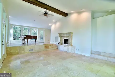 Living - 5656 Hamilton Rd, Pine Mountain, GA 31822 photo 4 of 12