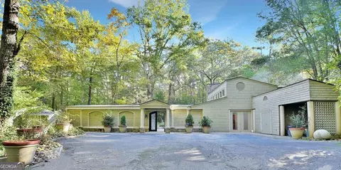 5656 Hamilton Rd, Pine Mountain, GA 31822