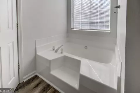 Bath - 40 Brandon Dr, Covington, GA 30016 photo 1 of 6