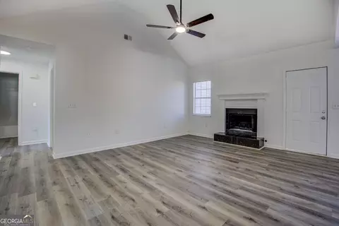 Living - 40 Brandon Dr, Covington, GA 30016 photo 4 of 6