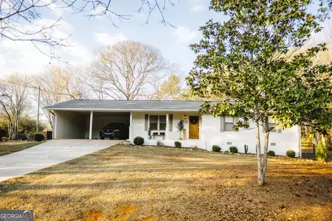 955 Victoria Ln, Oxford, GA 30054