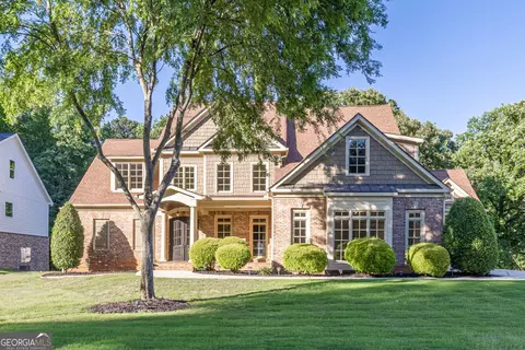 9145 Greenway Ct, Gainesville, GA 30506