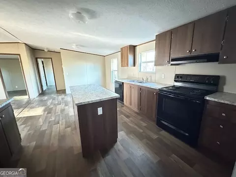 Kitchen - 300 Dug Down Rd, Buchanan, GA 30113 photo 3 of 5