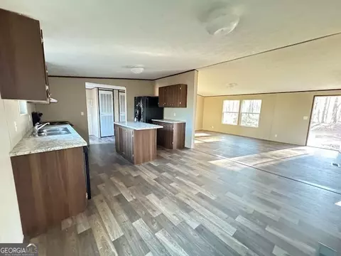 Kitchen - 300 Dug Down Rd, Buchanan, GA 30113 photo 1 of 5