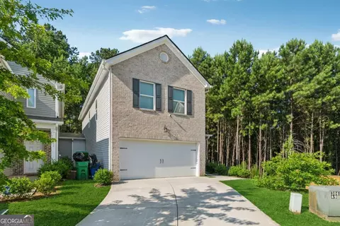 1062 Valley Rock Dr, Lithonia, GA 30058