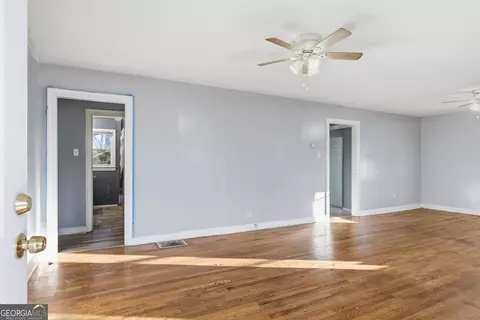 Living - 83 Irene St, Toccoa, GA 30577 photo 1 of 2
